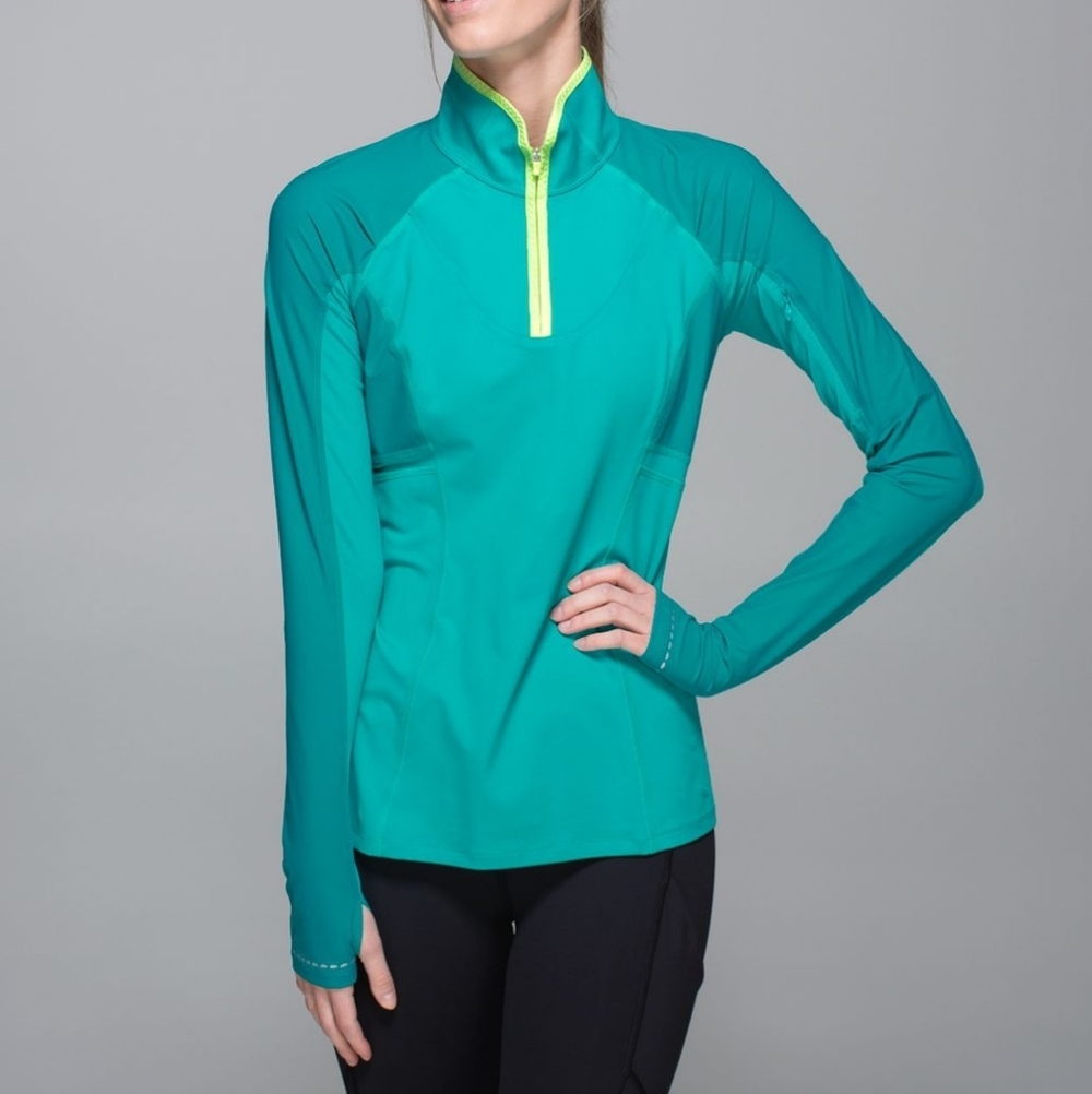 Lululemon Trail Bound 1/2 Zip In Blue Tropics